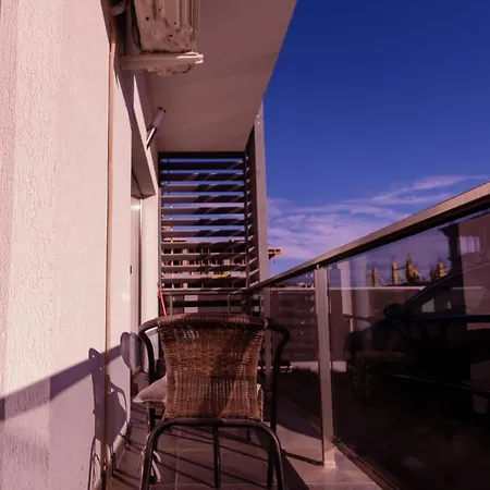 Seavibes Mamaia Nord 公寓